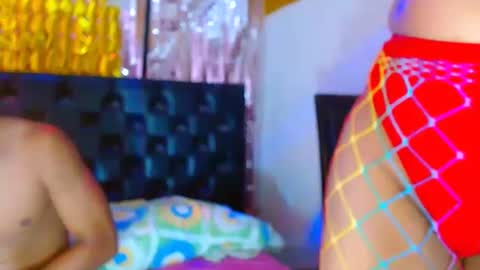 andrea andres couplehot online show from April 20, 8:06 am