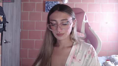 Andrea  online show from October 2, 3:55 pm