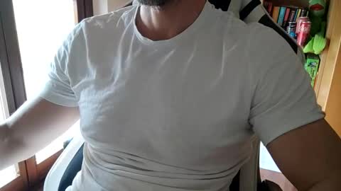 andrea_feetlover online show from May 3, 1:50 pm