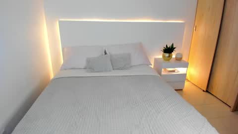 andrea online show from January 5, 3:43 am