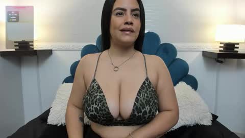 andreahgil online show from February 24, 12:52 pm