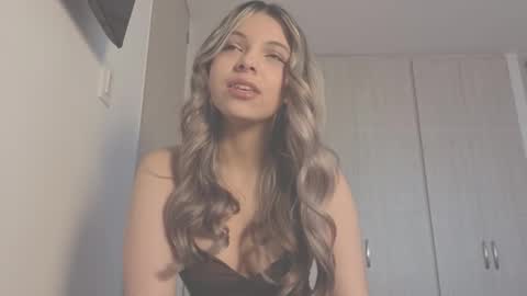 andreau 19 online show from December 15, 1:40 pm