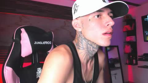 andrees_s online show from March 4, 12:46 pm