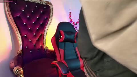 andreew_style_ online show from March 24, 8:26 pm