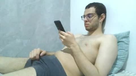 andres129494 online show from March 31, 2:23 am