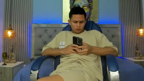 IM ANDRES online show from May 13, 3:49 am