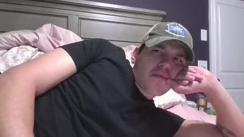 andres817542 online show from February 20, 9:39 pm