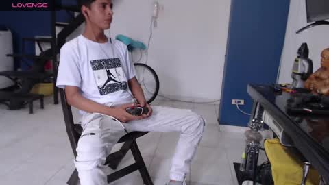 Andres Dean online show from December 7, 7:49 pm