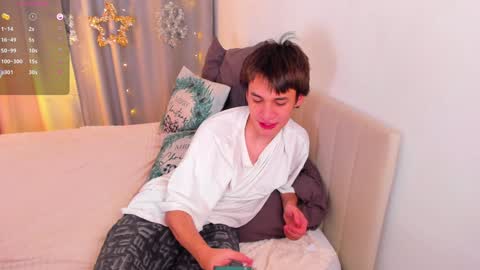 Andrew online show from December 26, 12:49 pm