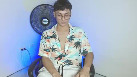 andres online show from November 15, 8:54 pm