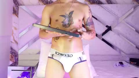 andrew_haalls online show from March 1, 1:10 am