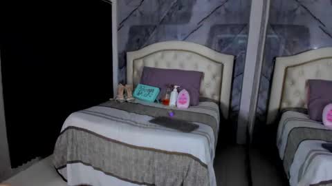 Snapshot of andrew_taylor0 chatting on September 20, 4:26 am Andrew Taylor0 online show from September 20, 4:26 am