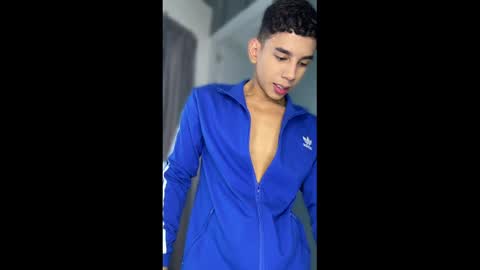 Andrew M. online show from April 17, 6:54 pm