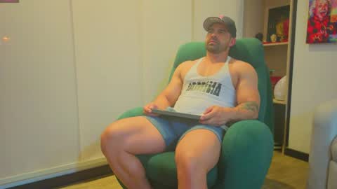 Andrew online show from June 14, 1:49 am
