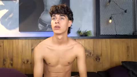 AndreWortix online show from March 3, 3:57 am