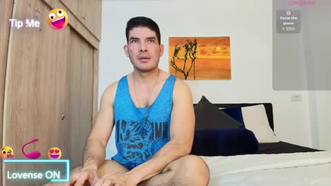 Snapshot of andrewstelee chatting on October 22, 12:03 am andrewstelee online show from October 22, 12:03 am
