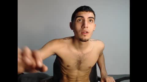 andriuhot066 online show from December 17, 8:21 pm