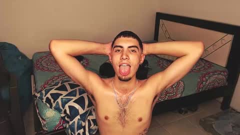 andriuhot066 online show from December 4, 1:30 am