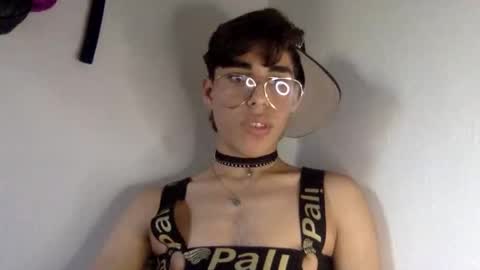 andryt31135 online show from May 9, 10:05 pm