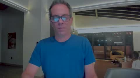 Snapshot of andy0pandi chatting on March 5, 1:31 am Andrew online show from March 5, 1:31 am