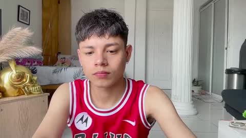 Andy online show from April 10, 4:12 pm