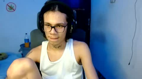 andy_dan1 online show from July 27, 7:33 pm