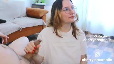 Cherry online show from February 12, 3:59 pm