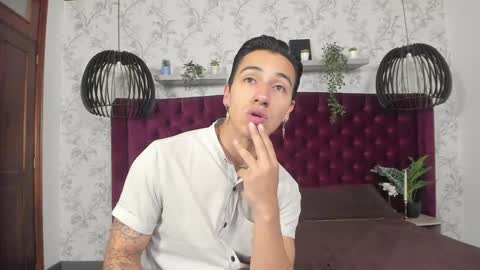 Andy Joy  online show from April 20, 11:46 am