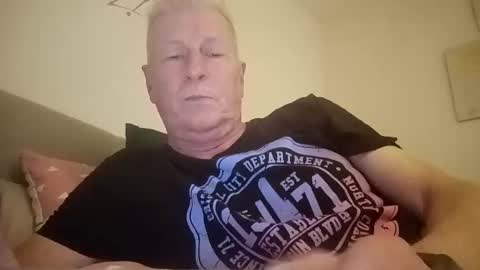 andyk1704 online show from February 3, 12:14 pm