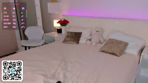 Anelly online show from April 24, 12:40 pm