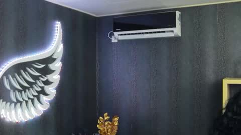 Anne online show from February 18, 9:20 pm