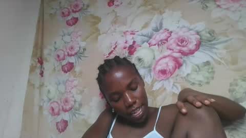 angeeliine online show from March 26, 6:46 pm