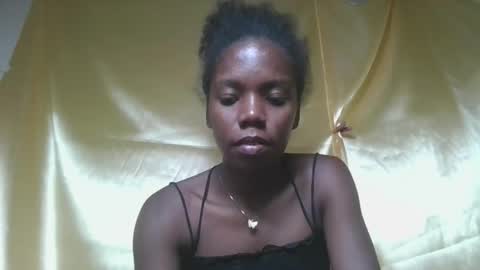 angeeliine online show from April 9, 7:25 am