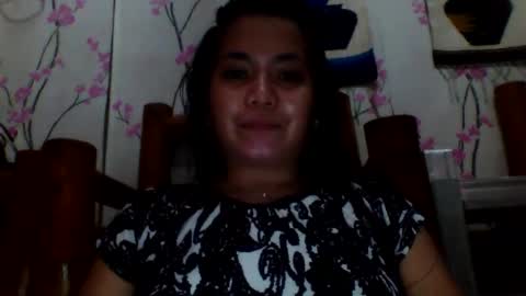 Snapshot of angel_2626 chatting on October 25, 10:14 am angel_2626 online show from October 25, 10:14 am