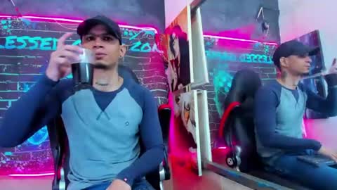 angel_blessed online show from June 12, 11:53 am