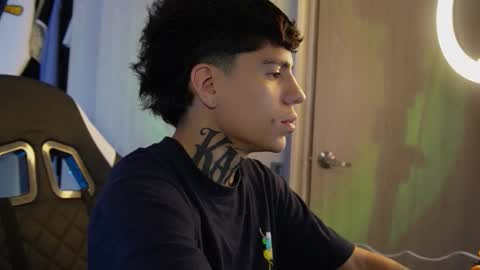 angel_luna0 online show from May 28, 8:45 am