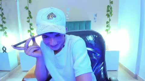 angel_of_sinn online show from April 11, 7:45 am