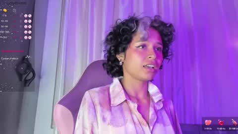 Snapshot of angel_smile18 chatting on February 13, 10:00 pm angel online show from February 13, 10:00 pm