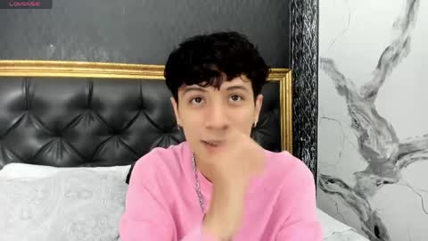 Angel online show from May 18, 5:02 am
