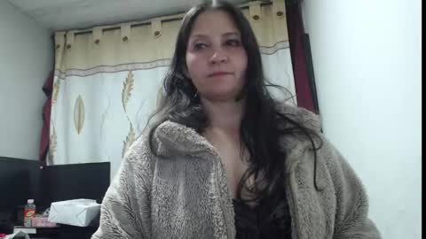 Snapshot of angel_sw chatting on October 1, 12:21 am angel online show from October 1, 12:21 am