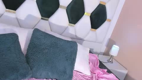angela_garciaa online show from May 13, 8:18 pm