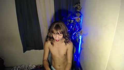 Snapshot of angela_kenxx chatting on October 3, 9:06 am angela_kenxx online show from October 3, 9:06 am