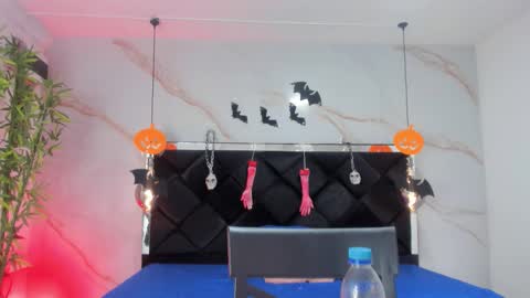 Snapshot of angelaa_cute chatting on October 23, 12:17 pm ANGELA online show from October 23, 12:17 pm