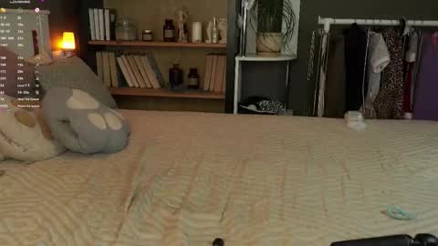 Mary online show from February 9, 12:09 pm