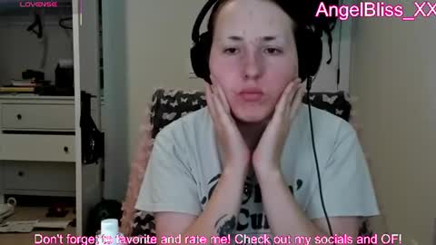 Angel online show from August 3, 5:52 pm