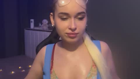 Angela and I just new here Pls send Like and Subscribe 3 online show from December 4, 9:03 pm