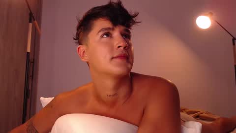 Snapshot of angelcossio chatting on March 11, 1:59 am Angel online show from March 11, 1:59 am