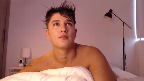 Snapshot of angelcossio chatting on October 3, 9:34 pm Angel online show from October 3, 9:34 pm