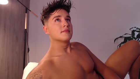 Snapshot of angelcossio chatting on January 26, 6:27 pm Angel online show from January 26, 6:27 pm