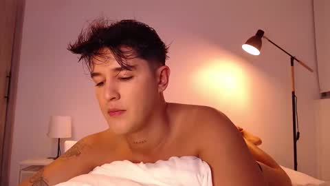 Snapshot of angelcossio chatting on September 25, 2:07 am Angel online show from September 25, 2:07 am